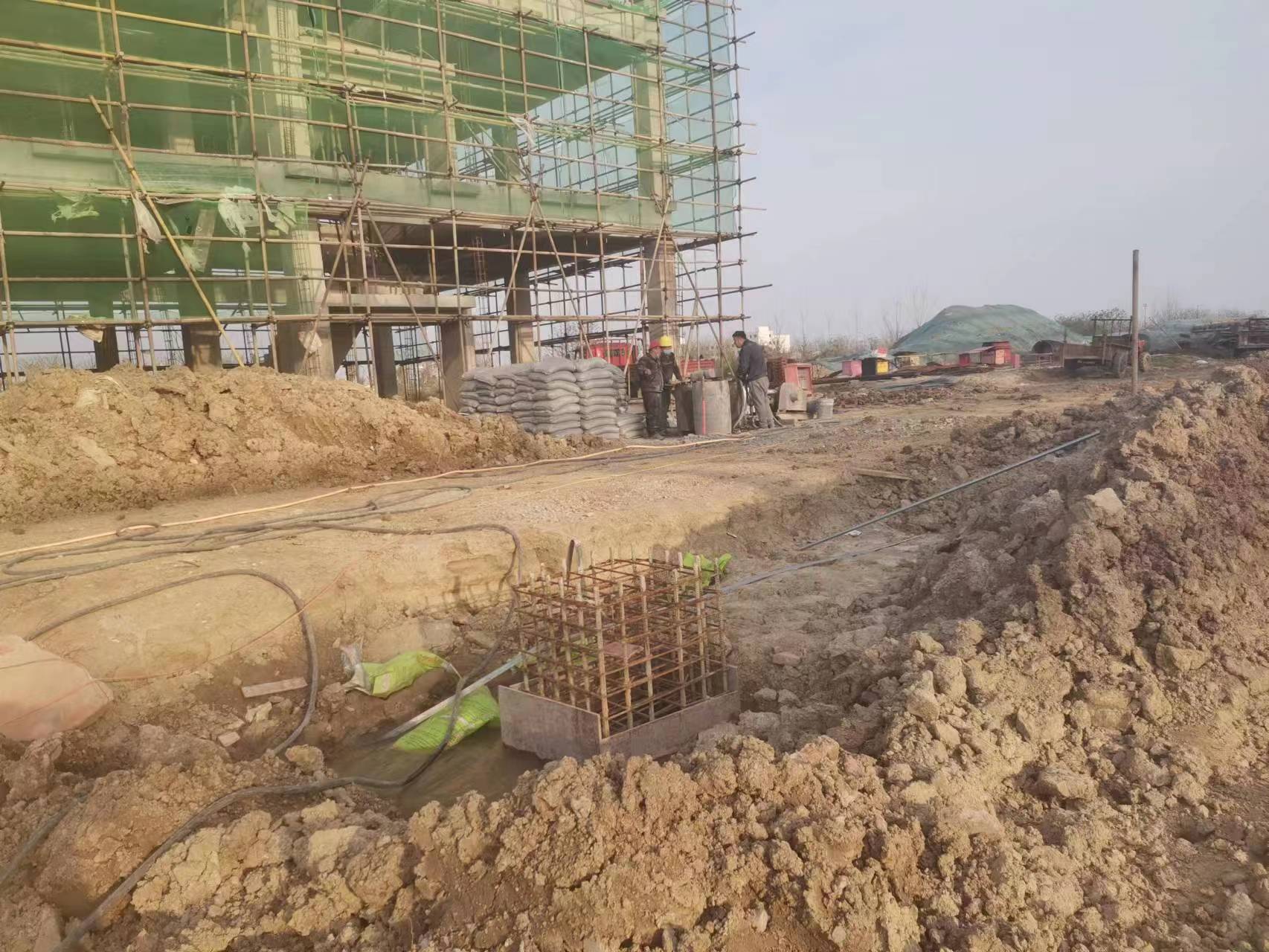 八宿当桥梁出现裂缝的时候应该及时加固修补